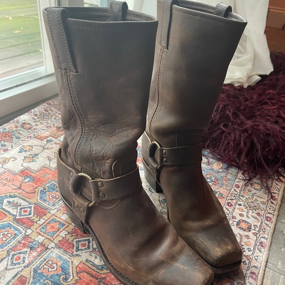 SOLD Frye Harness classic - Picture 3 of 7